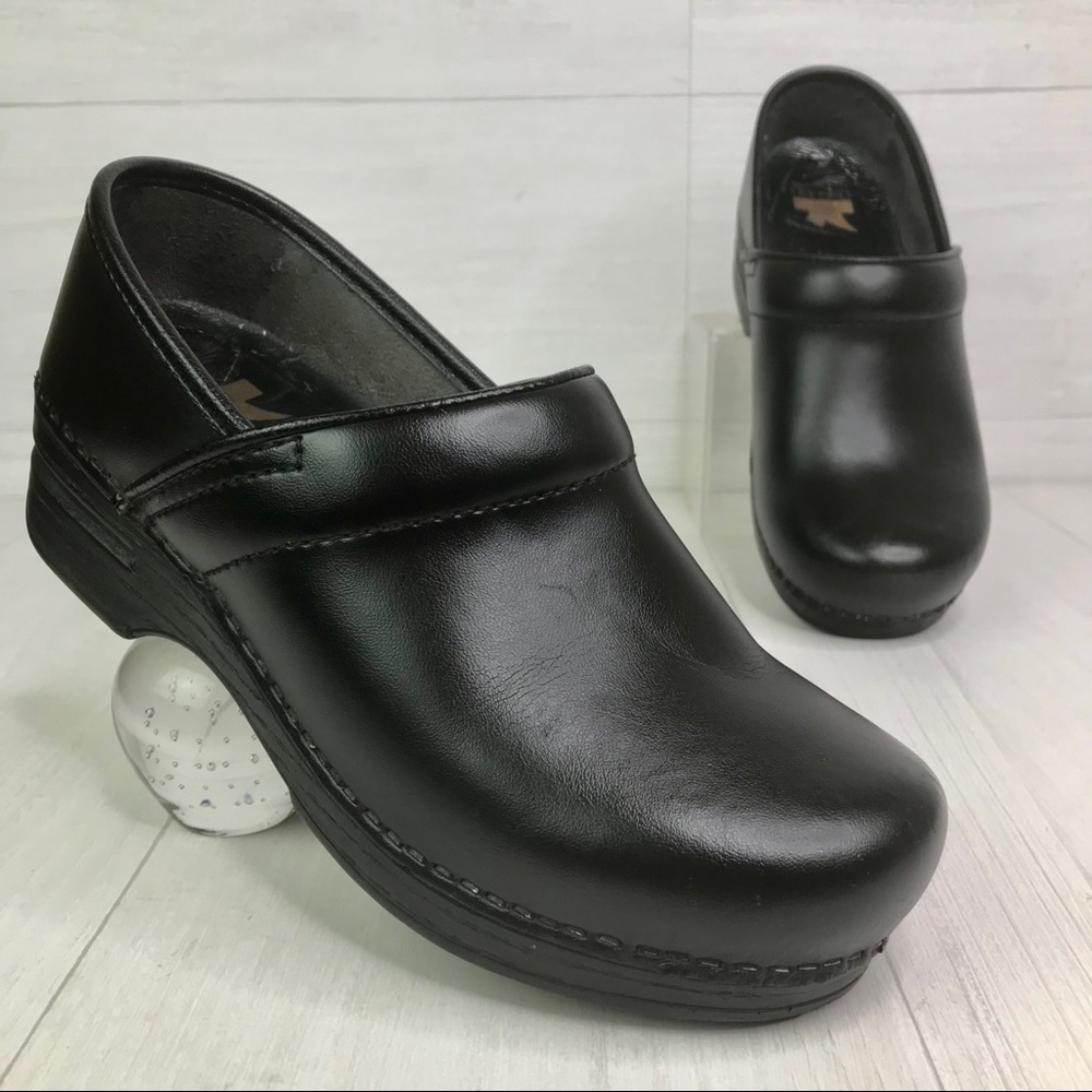 Dansko XP Black Professional Clogs Size 37
